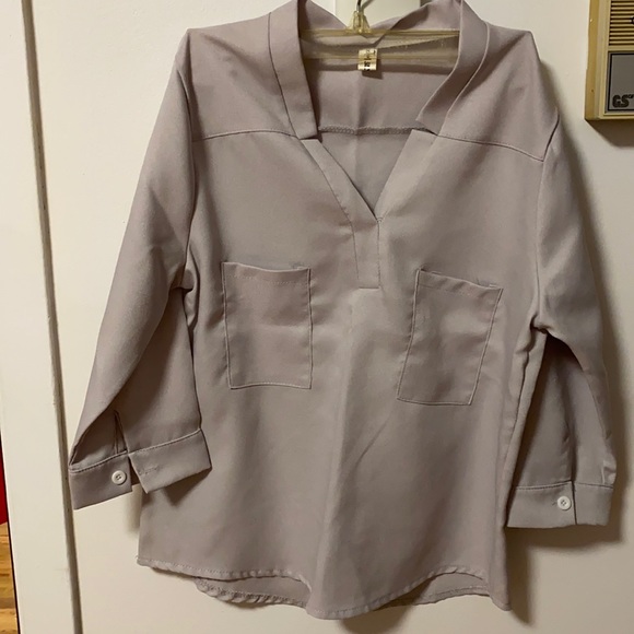 Yesstyle Gray color 3/4 sleeve v-neck chiffon blouse - Picture 3 of 6